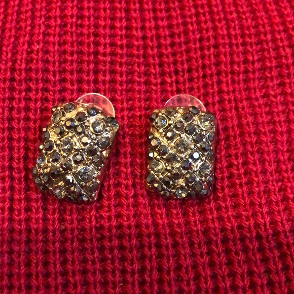 Jewelry - Black and Gold Earrings